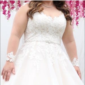 Wedding gown with petticoat and veil